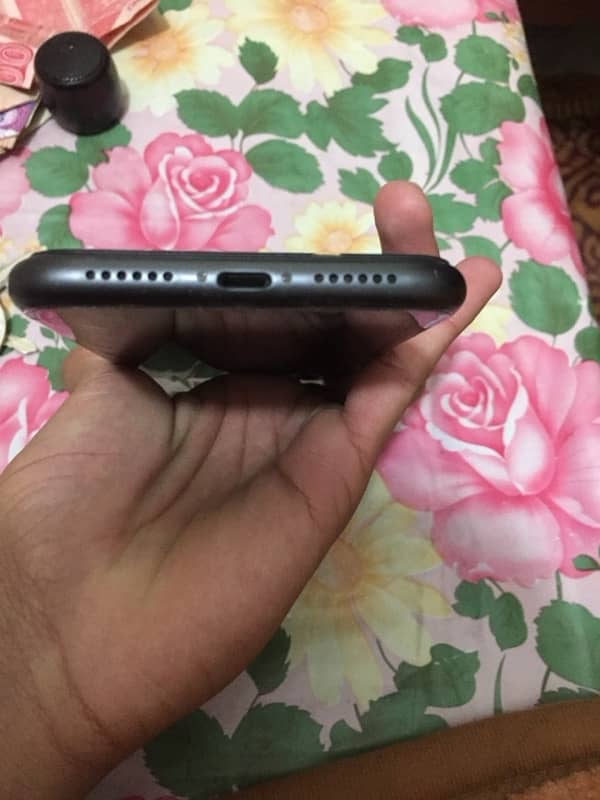 iphone 11 for sale 4