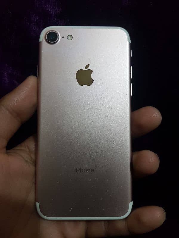 iphone 7  32gb 1