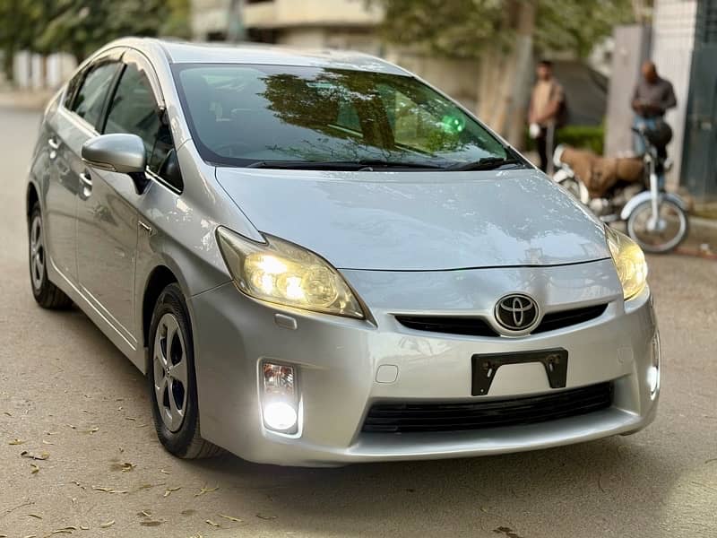 Toyota Prius 2011/2015 s touring 2