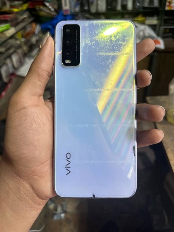 vivo y20 4/64 gb 3