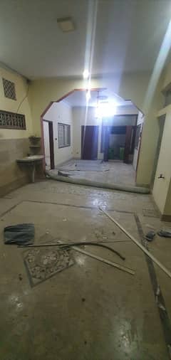 3 BED DD 216 Sq-Yard FLOOR FOR RENT Nazimabad No. 2