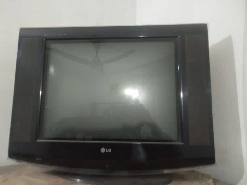 LG Tv black colar 2