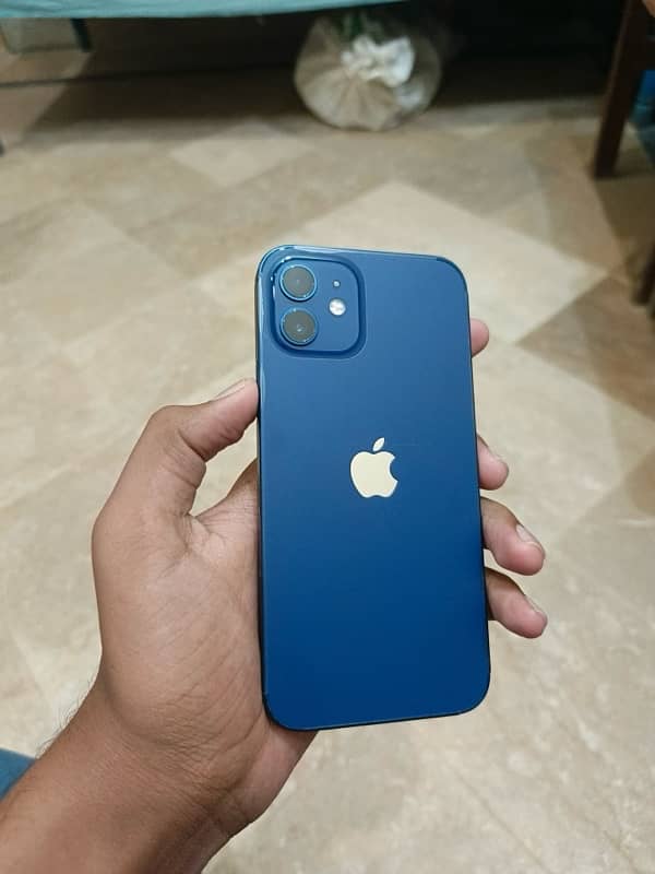 IPHONE 12 10/10 with Charger 1