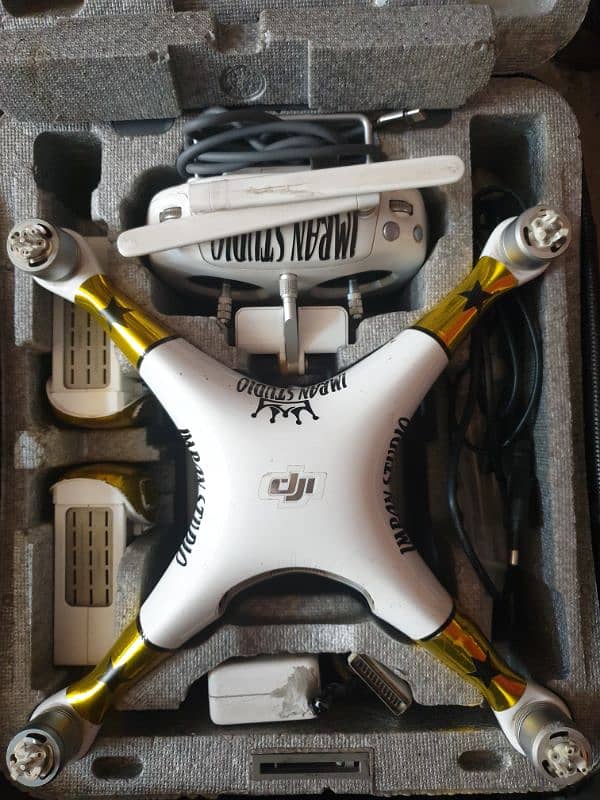 DJI phantom 4 complete box 13