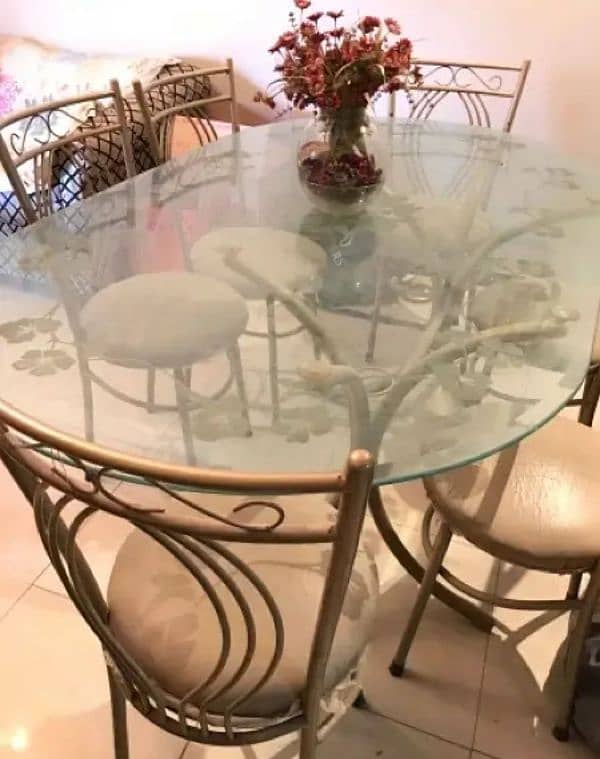 Dinning table for sale 0