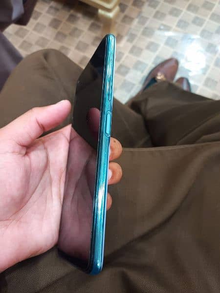 note 7 with box charger and back cover 3