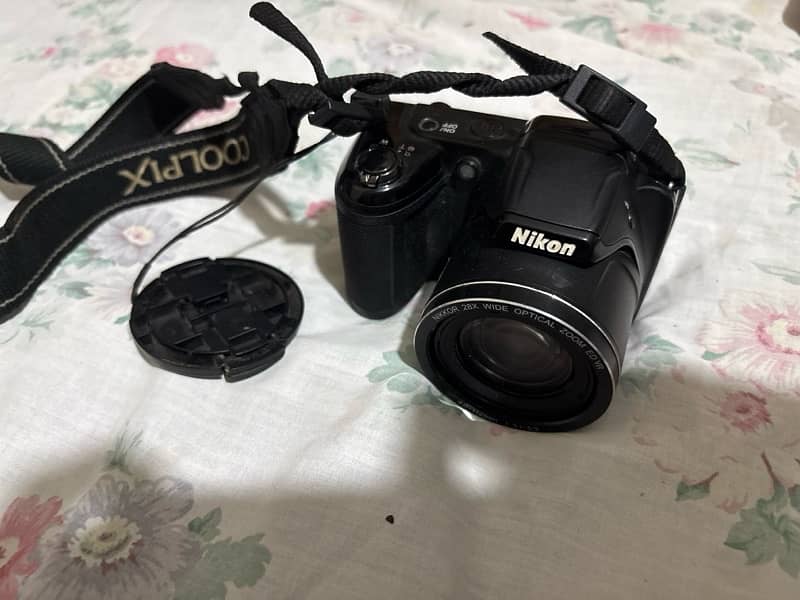 Nikon camera SLR L340 2