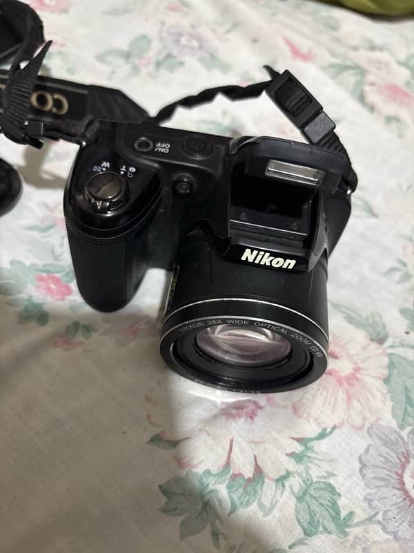 Nikon camera SLR L340 3