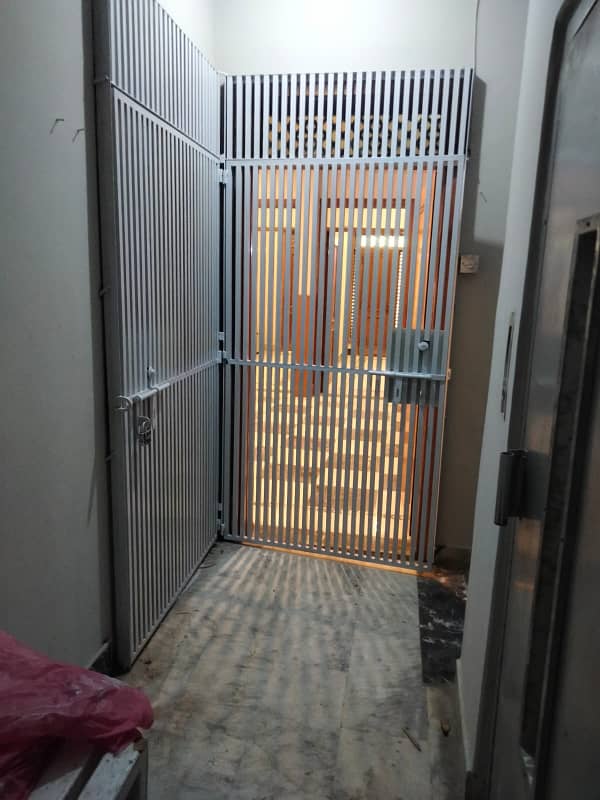 defence flat for rent full floor three side corner 15