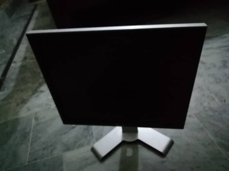 LCD DELL DESKTOP 2