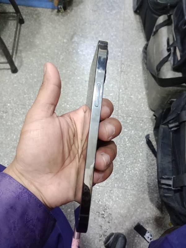 iPhone 12pro pta 2