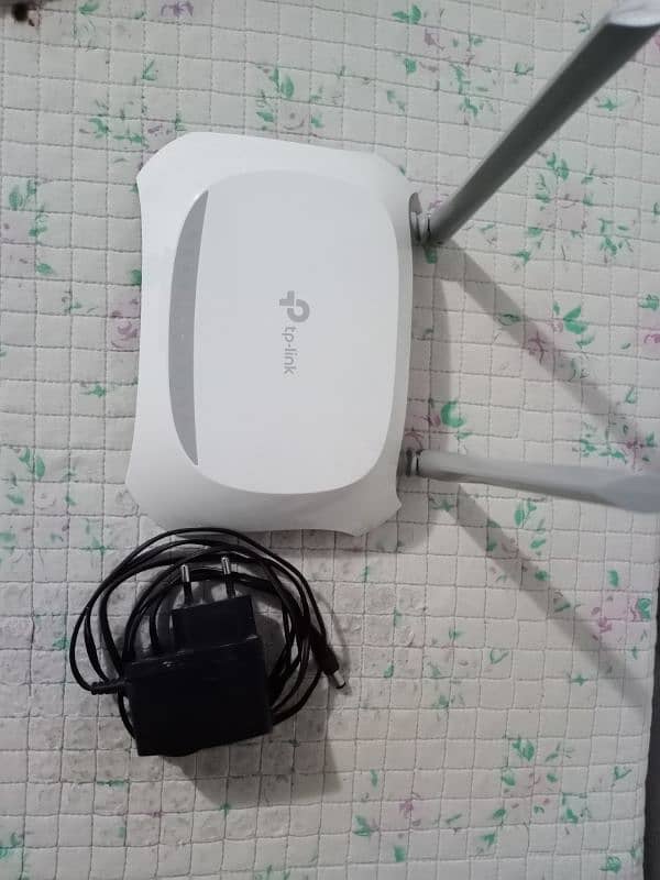 TpLink WiFi Router 0