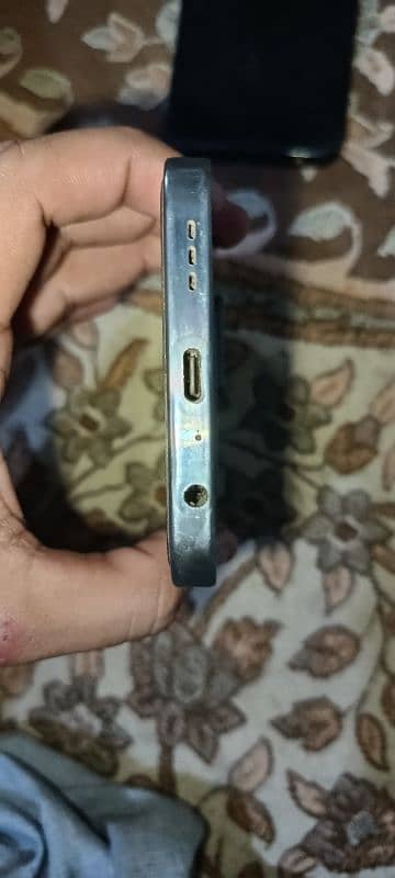 infinix zero 20 one hand used like new 2