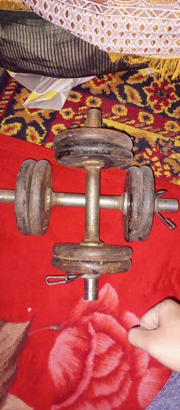 10kg dumbbells pair for sell 10x10=total weight 20kg + 1