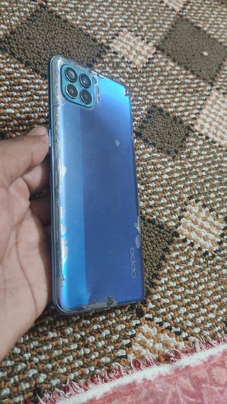 Oppof17pro 3