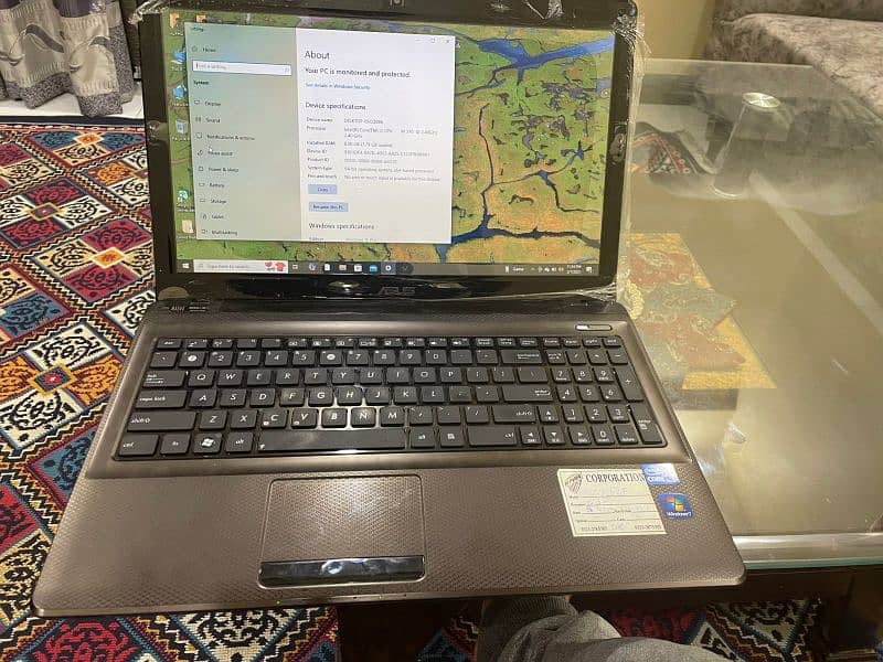 asus laptop in amazing condition 0