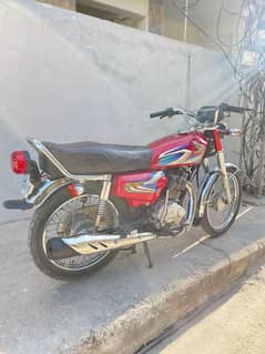 Honda 125 model 2022 register 21  Whatsapp no 03485376289