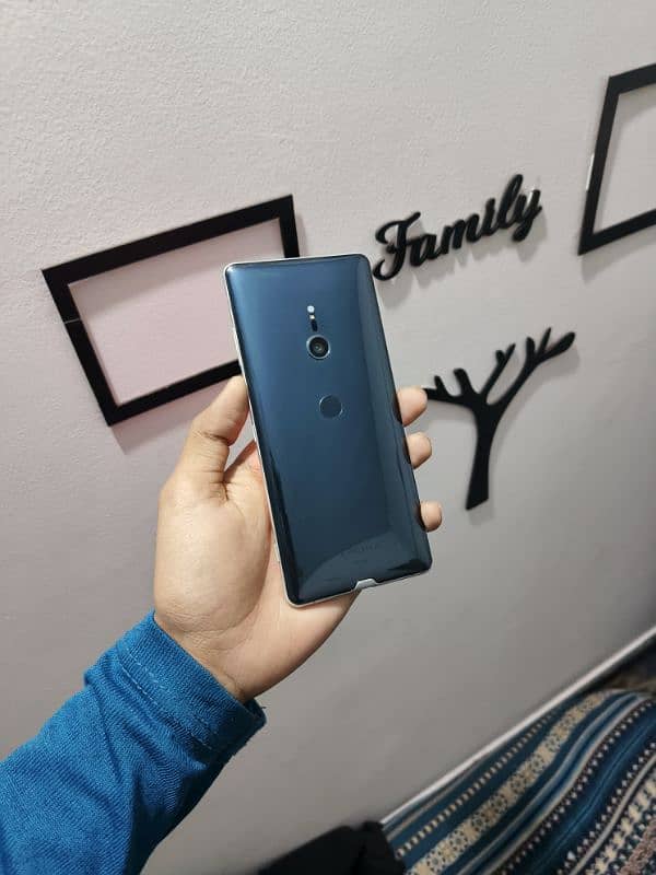 Sony xperia xz3 ( Exchange possible) 1