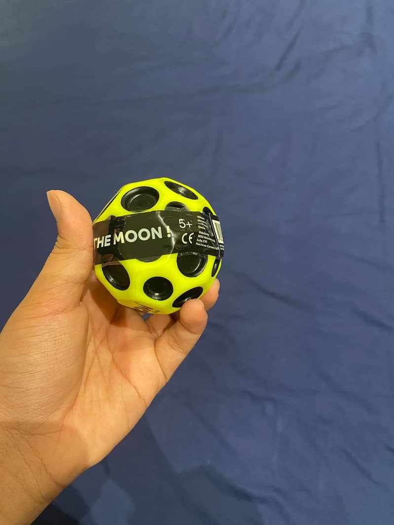 Moonball (Bounciest Bouncy Ball) 2