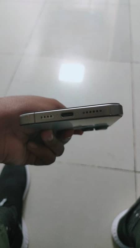 IPhone 15 pro max non pta 6