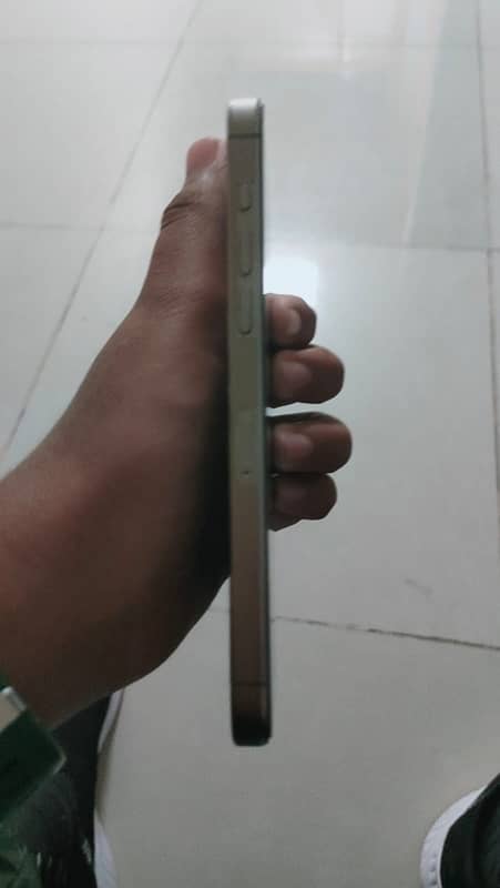 IPhone 15 pro max non pta 7