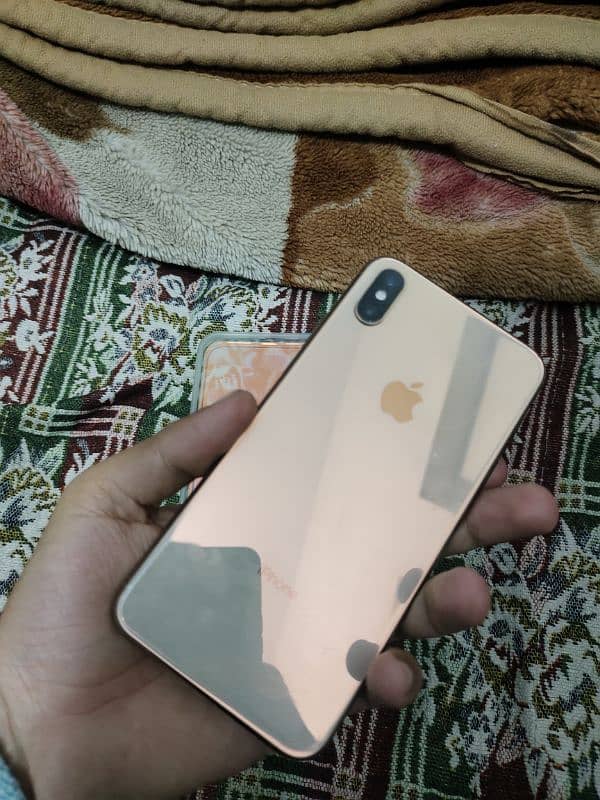 Iphone XS Max 64GB Factory Unlock. 1