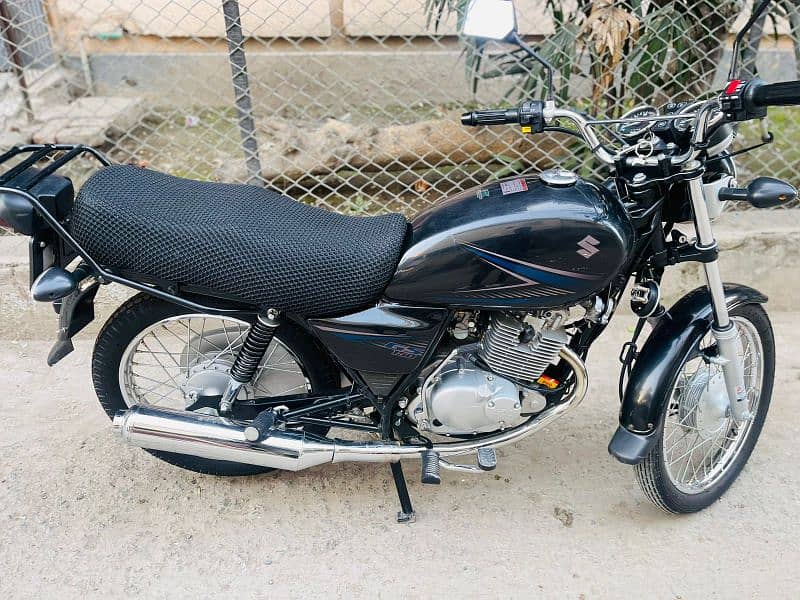 Suzuki gs150 3