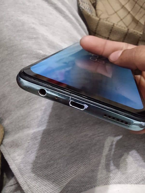 vivo s1 4/128 with box charger 2