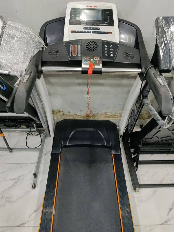 Slimline treadmill heavy duty 150kg suported automatic incline decline 4