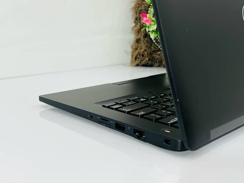 Dell 7490 core i5 8th gen -lush condition- 100% imported original 4