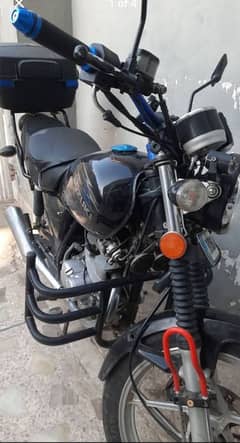 Suzuki GS150. SE