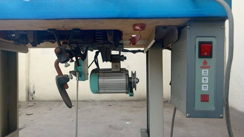 Puff Salai machine with motor and table stand 1