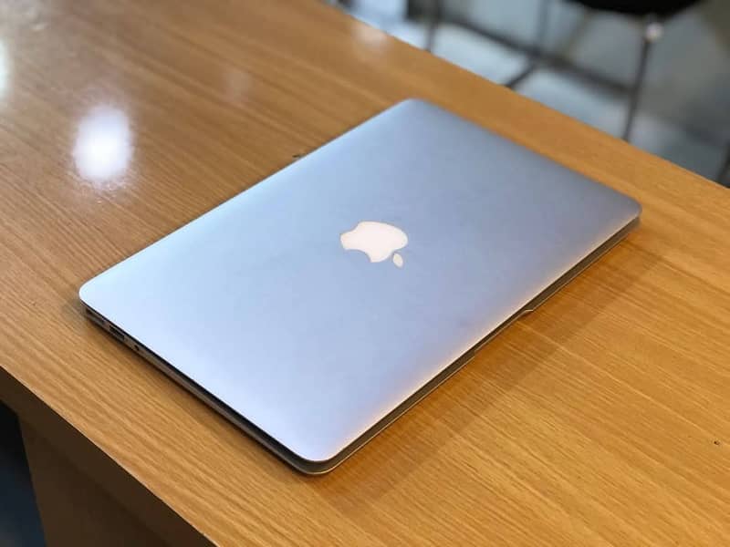 MACBOOK AIR 2015 I5 0