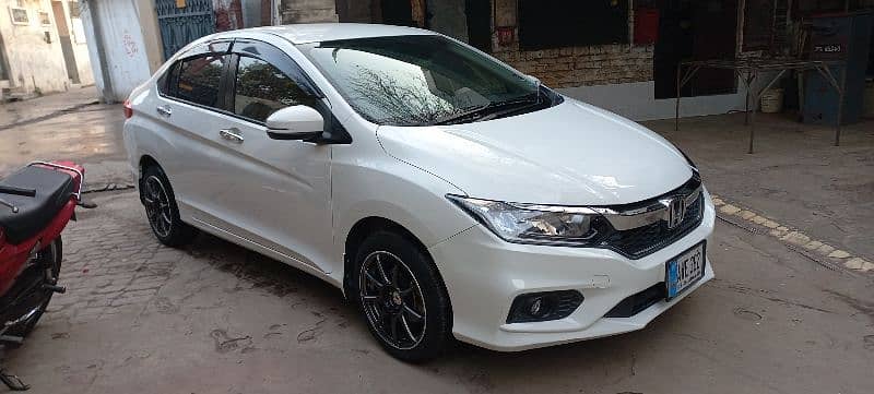 Honda City Aspire 2021 full option 8