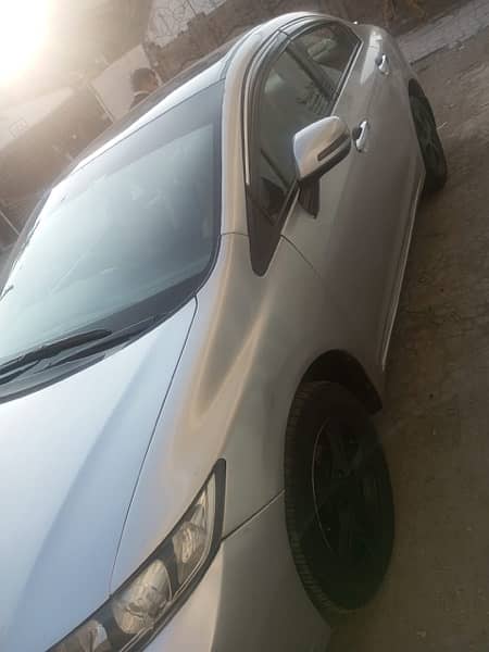 Honda Civic VTi 2014 1