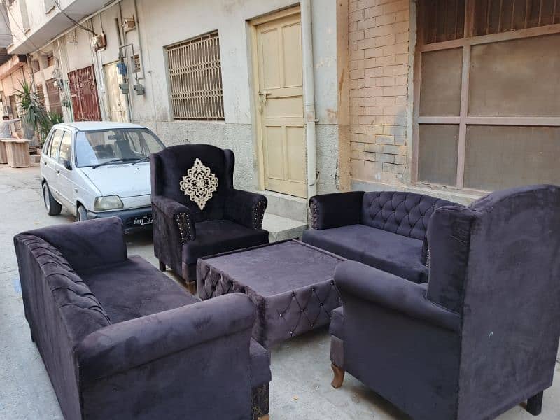 7 seater sofa set + table 2