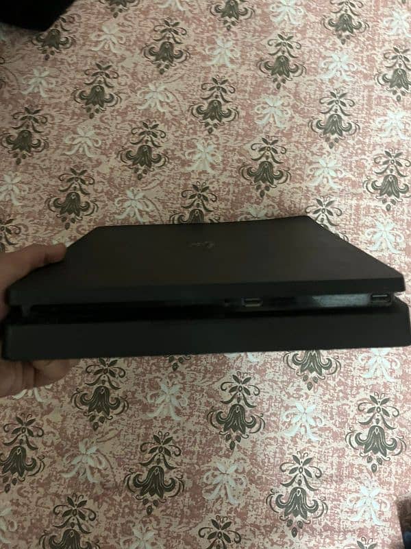 Ps4 slim 3