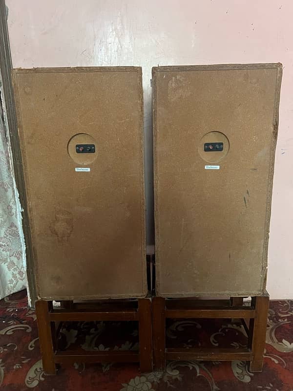 Sansui S-715 speakers 1