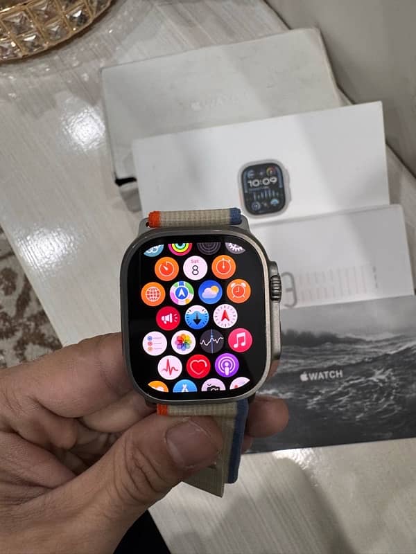 Apple watch Ultra 2 49mm Complete Box Like New 100% Battery Health 2