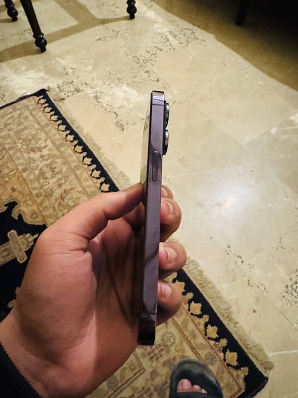 14 Pro Deep Purple , 256GB , Non PTA , Factory Unlock . 4