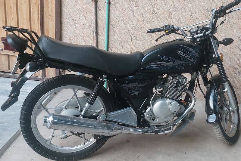 suzuki 150 GS | Model Nov 2021 | black | Lahore 7