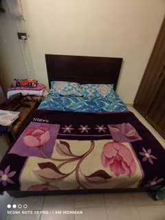 Queen size bed with 6inches mattress