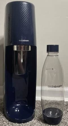 IMPORTED SODASTREAM SODA MAKER MACHINE NEW