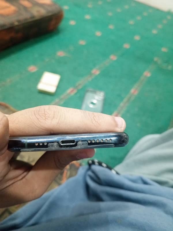 Iphone 11 pro 64GB factory unlock 2