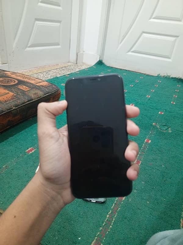 Iphone 11 pro 64GB factory unlock 3