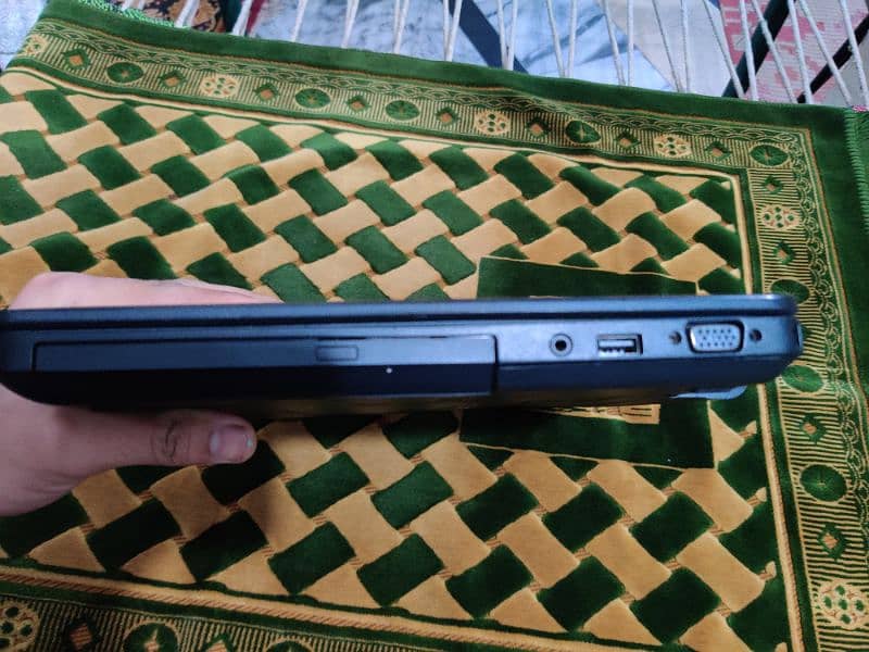 Laptop 8