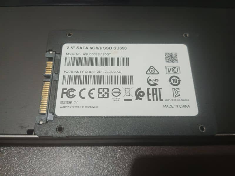 ADATA SU650 120gb SSD + caddy 3