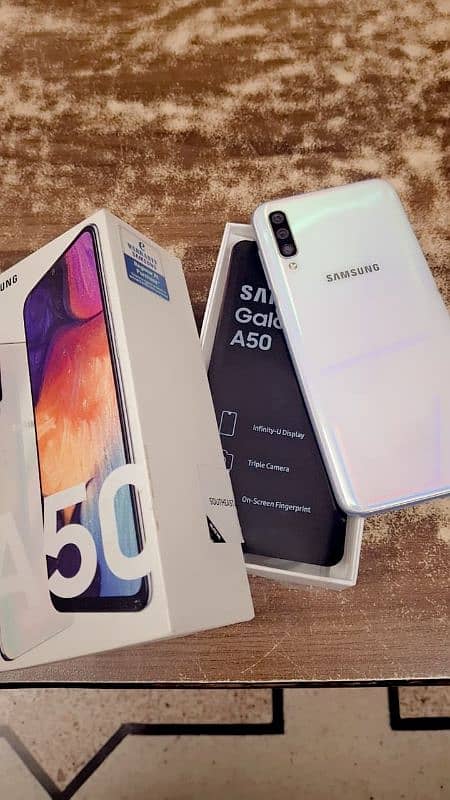 Samsung Galaxy A50 4