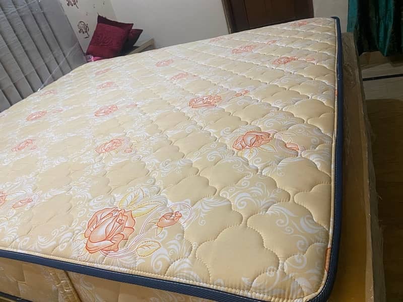 spring double king size mattress just like new 2