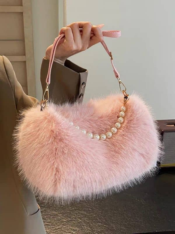 fluffy furr duffle styal crossbody large bag 1